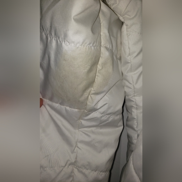 North face Large white Jacket with Red detailing - Picture 9 of 13